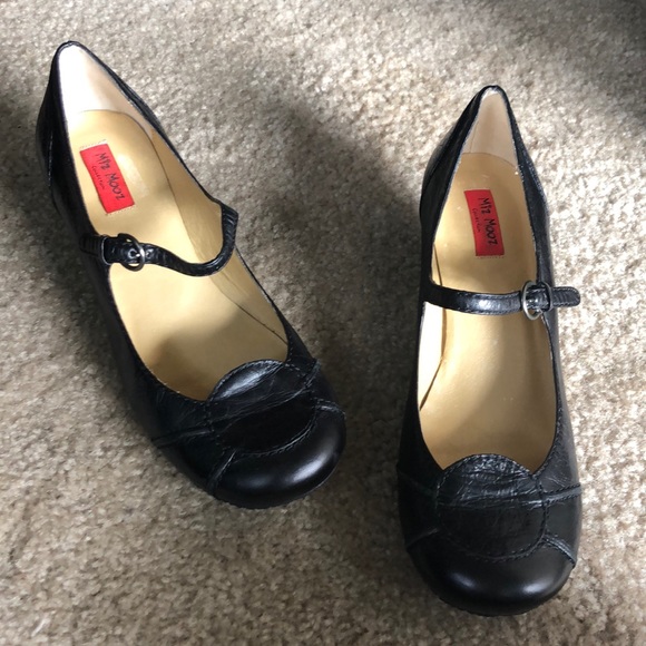 Miz Mooz Shoes - Gorgeous Miz Mooz black Mary Janes sz 8